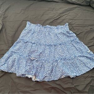 blue and white floral pattern M wild fable skirt